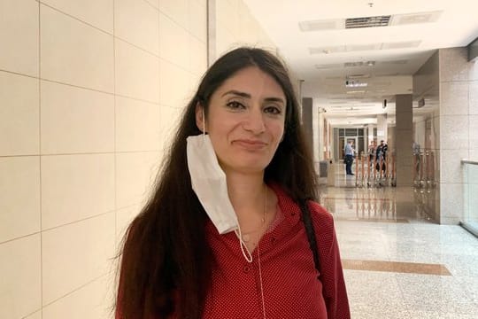 Muss keine Fußfessel mehr tragen: Die seit mehr als einem Jahr in der Türkei festgehaltene Kölnerin Gönül Örs.
