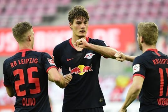 Die Leipziger würden Patrik Schick (M.