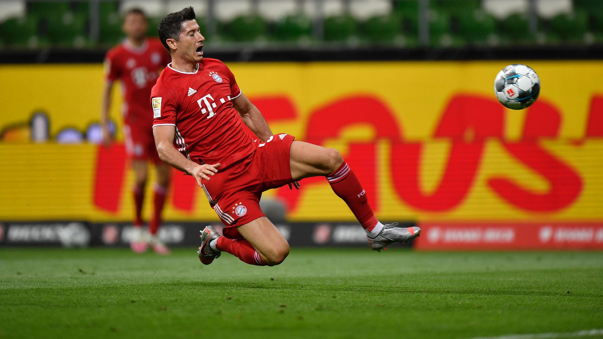 Robert Lewandowksi: Der Pole verpasst knapp das 1:0.