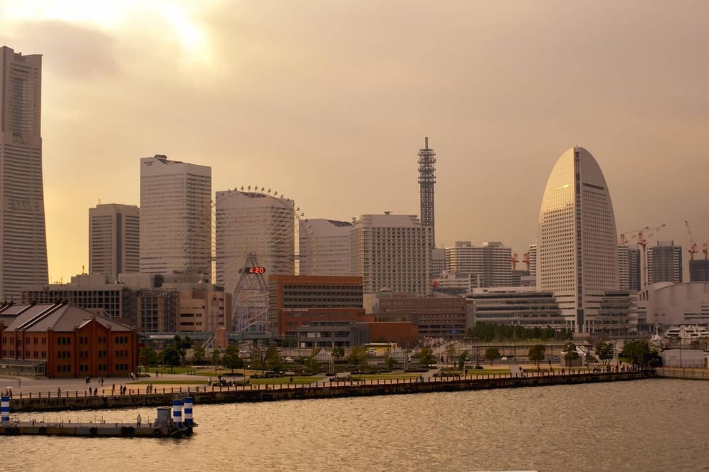 Blick auf Yokohama: Bei dem Unglück auf der "Asuka 2" wurde niemand verletzt. (Archivbild)
