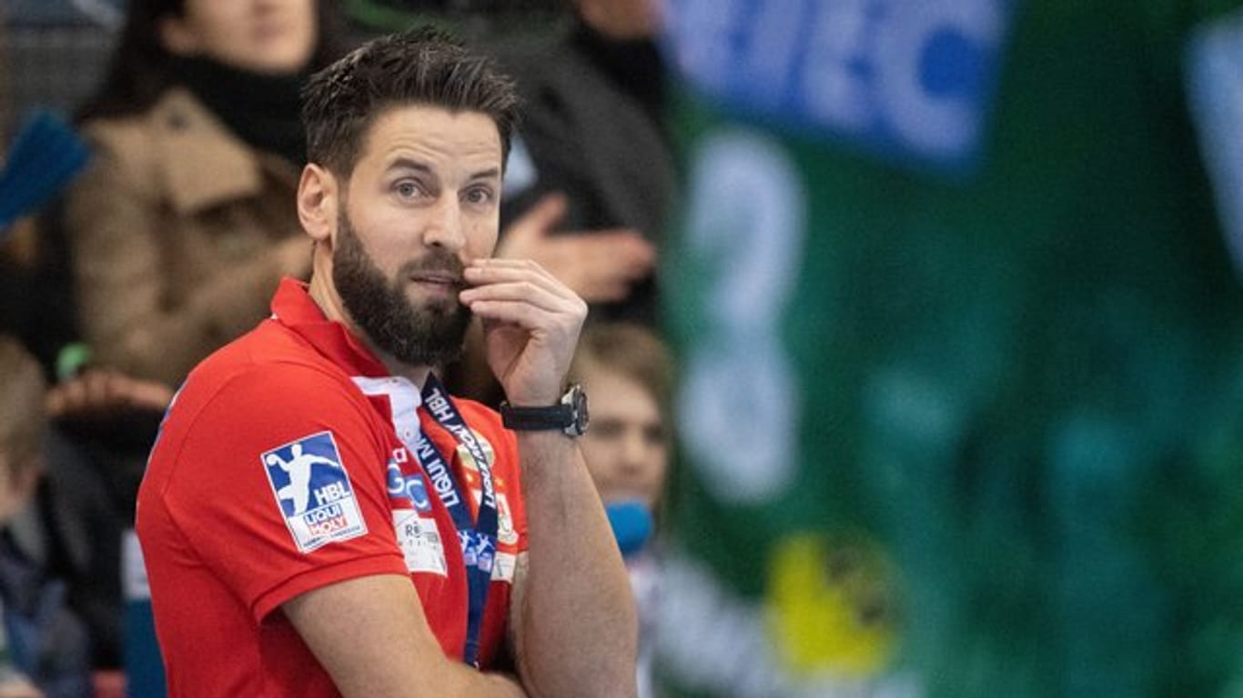 Drängt auf "klare Aussagen" für die kommende Handball-Saison: Magdeburgs Trainer Bennet Wiegert.