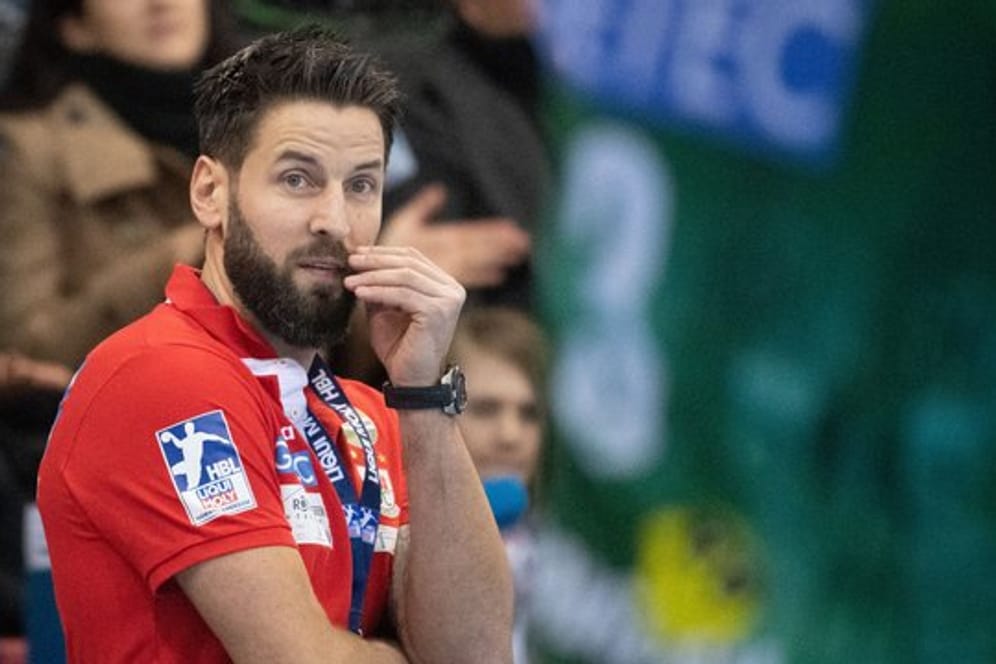 Drängt auf "klare Aussagen" für die kommende Handball-Saison: Magdeburgs Trainer Bennet Wiegert.