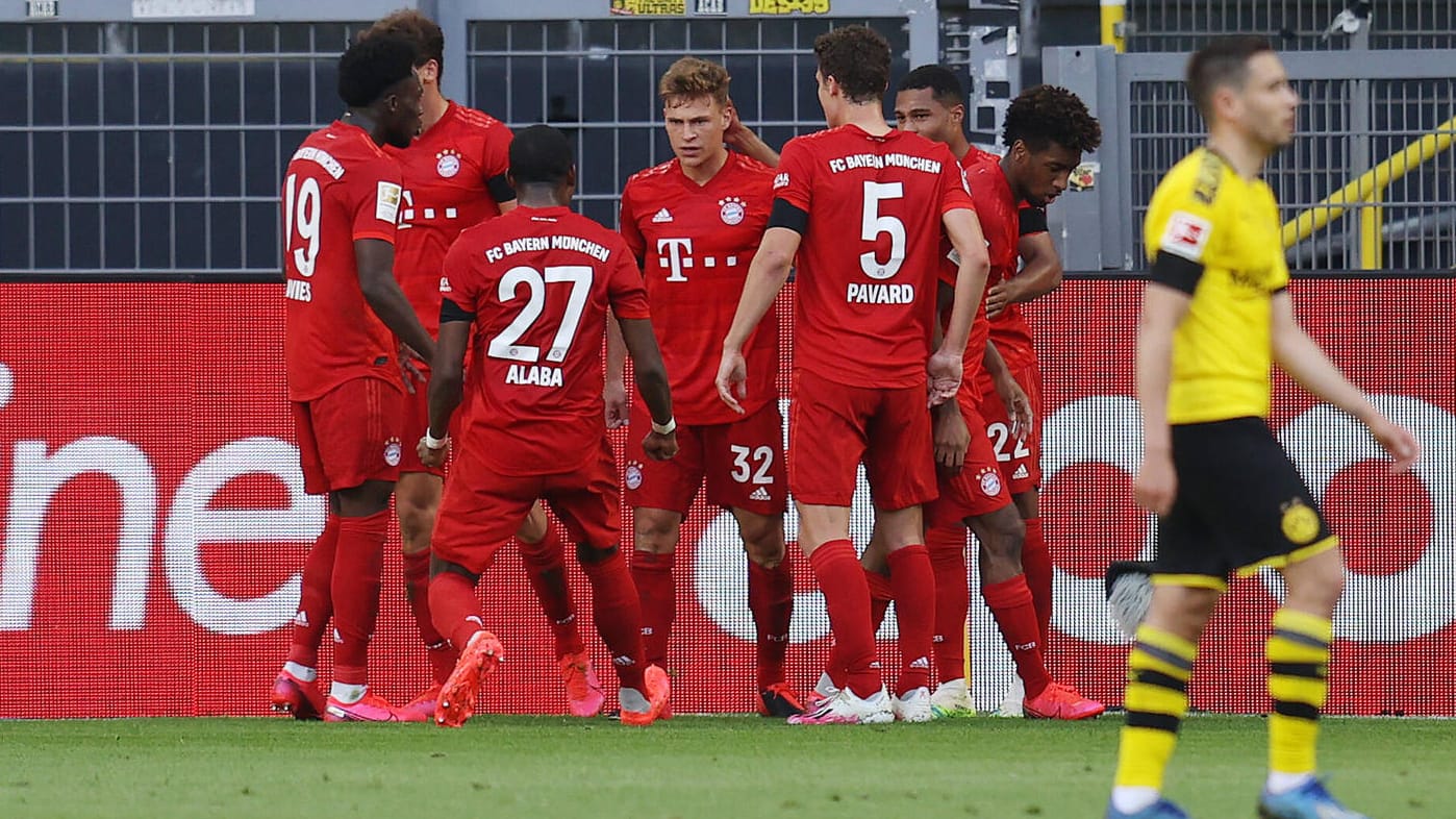 Bayerns Joshua Kimmich (Nr. 32). erzielte gegen Dortmund mit einem Distanzschuss das Tore des Tages.