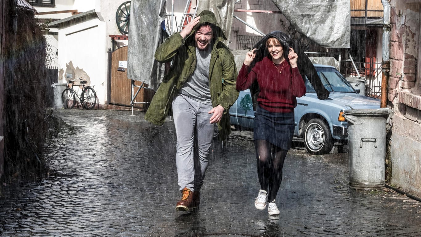 "Bist du glücklich?": Der ARD-Film mit Ronald Zehrfeld und Laura Tonke wurde zum besten Fernsehfilm 2020 gekürt.