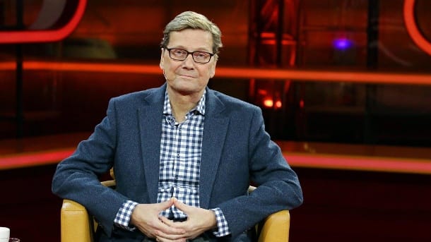 Guido Westerwelle: Weil er so humorvoll wie auch schmerzhaft offen über seine Leukämie-Erkrankung sprach, bewegte das Millionen Menschen. Tausende ließen sich dann auch bei der DKMS registrieren.