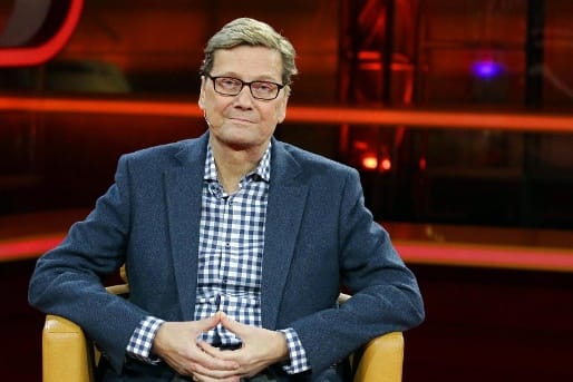 Guido Westerwelle: Weil er so humorvoll wie auch schmerzhaft offen über seine Leukämie-Erkrankung sprach, bewegte das Millionen Menschen. Tausende ließen sich dann auch bei der DKMS registrieren.