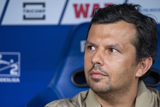 Muss für Arminia Bielefeld nun einen Erstliga-Kader zusammenstellen: Sportdirektor Samir Arabi.