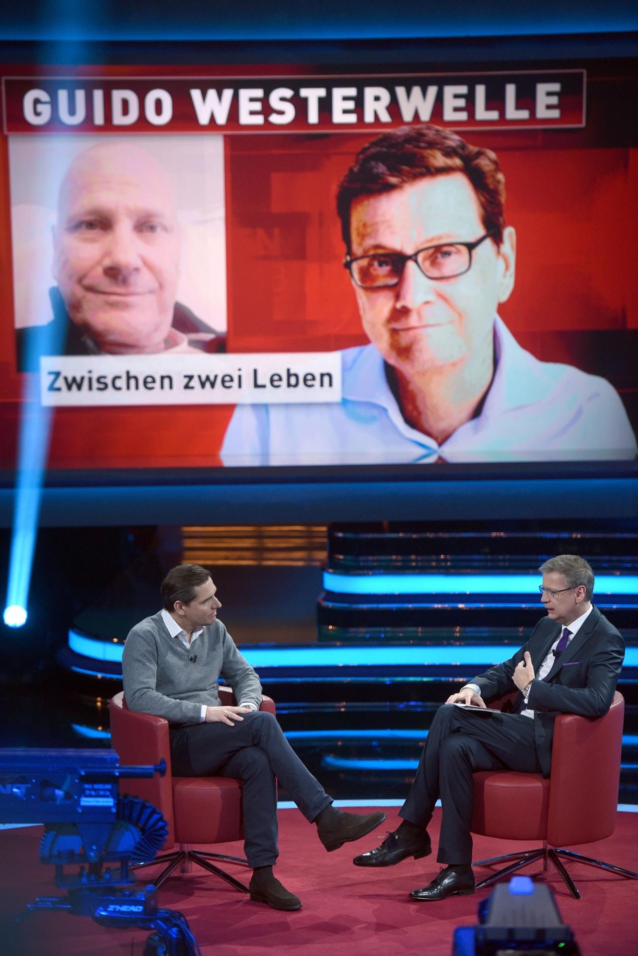Michal Mronz im Jahresrückblick 2016 bei Günther Jauch: Guido Westerwelle konnte da nur auf Fotos und per Videobotschaft dabei sein, weil sich sein Zustand verschlechtert hatte.
