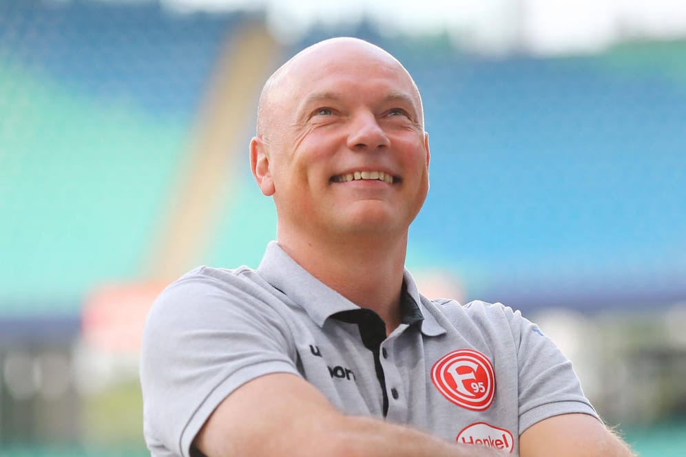 Uwe Rösler: Der Düsseldorfer Trainer kann sich über einen wichtigen Punkt im Abstiegskampf freuen.