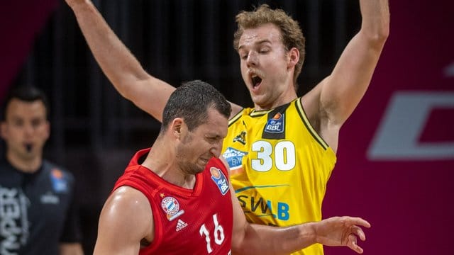 Paul Zipser vom FC Bayern München (No. Paul Zipser vom FC Bayern München (No.