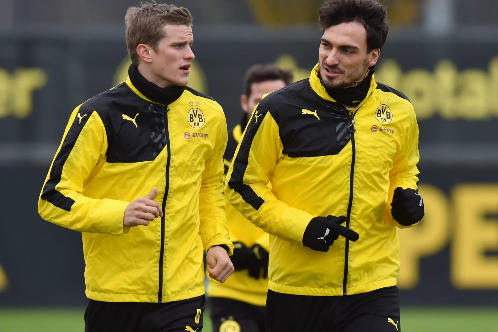 Mats Hummels und Sven Bender haben beim BVB zusammengespielt. (Archivfoto)