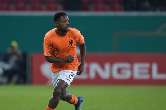 Will einem Bericht nach zu Hertha wechseln: Der Niederländer Deyovaisio Zeefuik.