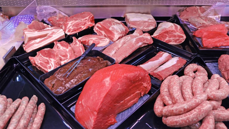 Fleischwaren: Ist eine Ansteckung mit dem Coronavirus über Lebensmittel möglich?