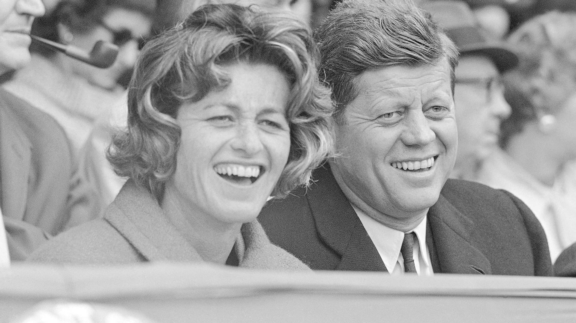 Jean Kennedy Smith und John F. Kennedy: Ein Foto aus dem Jahr 1961.