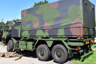 Ein Bundeswehr-Lastwagen: Der Rüstungskonzern Rheinmetall soll neue LKW für die Bundeswehr liefern.