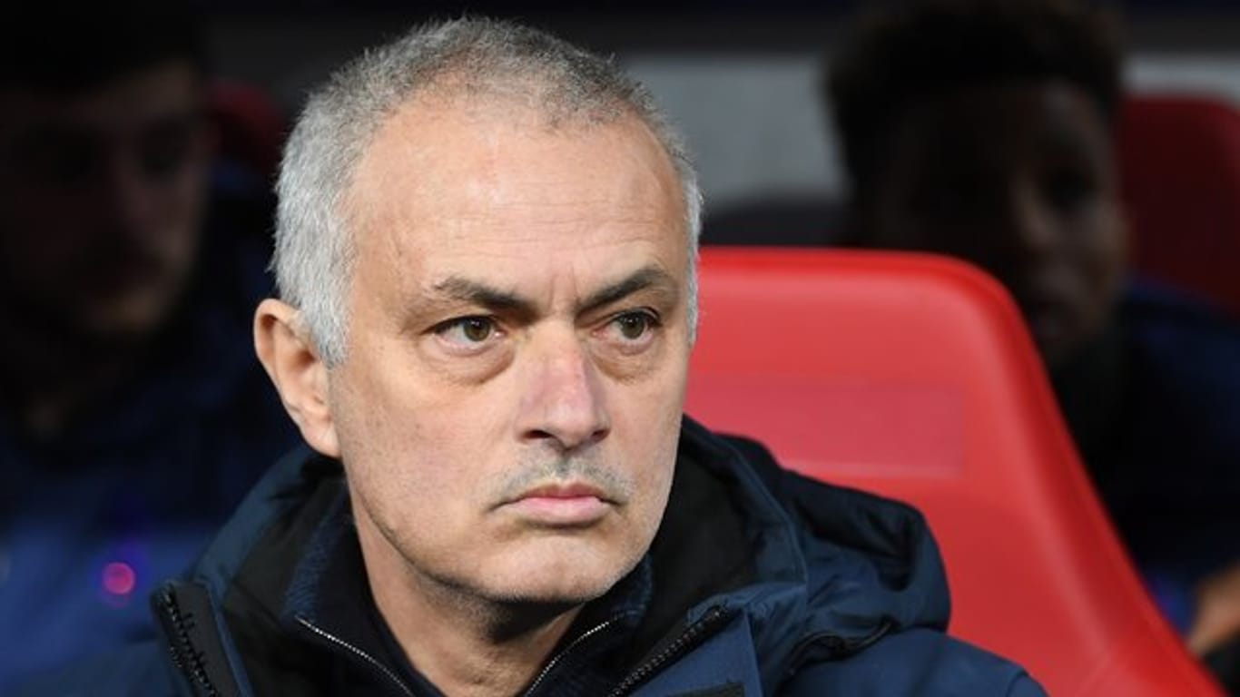 Muss wohl auf viele Verstärkungen für Tottenham Hotspur verzichten: Trainer José Mourinho.
