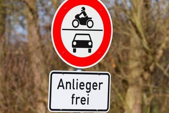 "Anlieger frei": Was genau bedeutet dieses Schild?