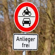"Anlieger frei": Was genau bedeutet dieses Schild?