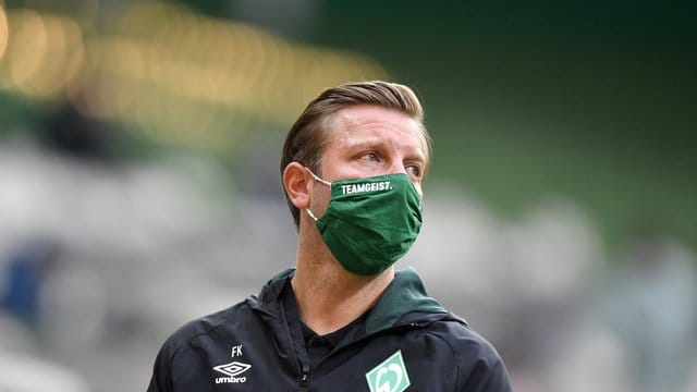 Für Trainer Florian Kohfeldt und Werder Bremen geht es beim Abstiegsduell in Mainz um "alles". Für Trainer Florian Kohfeldt und Werder Bremen geht es beim Abstiegsduell in Mainz um "alles".