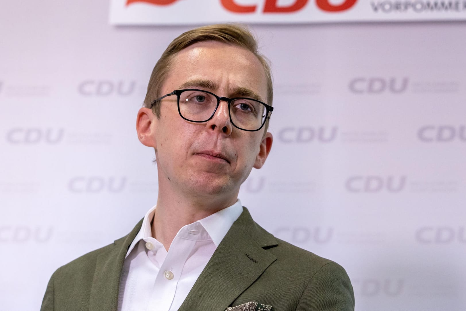 Philipp Amthor: Für seine Lobbyarbeit bei einem amerikanischen Start-Up ist der CDU-Politiker in die Kritik geraten – jetzt hat er eine weitere Nebentätigkeit beendet.