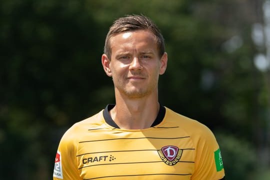 Dynamo Dresdens Spieler Chris Löwe ließ nach der Niederlage in Kiel seinen Emotionen freien Lauf.