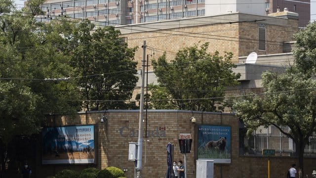 Die kanadische Botschaft in Peking. Die kanadische Botschaft in Peking.