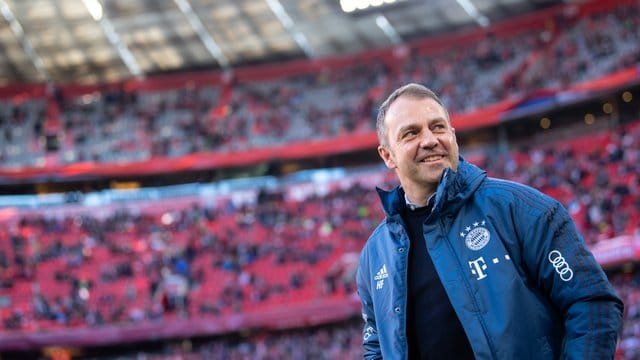 Bayern Münchens Trainer Hansi Flick weiß, wie er mit seinen Spielern umgehen muss. Bayern Münchens Trainer Hansi Flick weiß, wie er mit seinen Spielern umgehen muss.