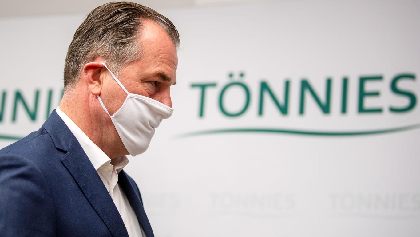 Clemens Tönnies: Der Unternehmenschef äußerte sich bei einer kurzfristig anberaumten Pressekonferenz.