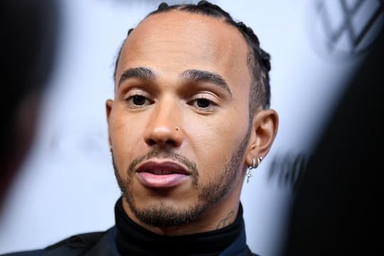 "Die Zeit der Binsenweisheiten und symbolischen Gesten ist vorbei", sagt Formel-1-Weltmeister Lewis Hamilton.