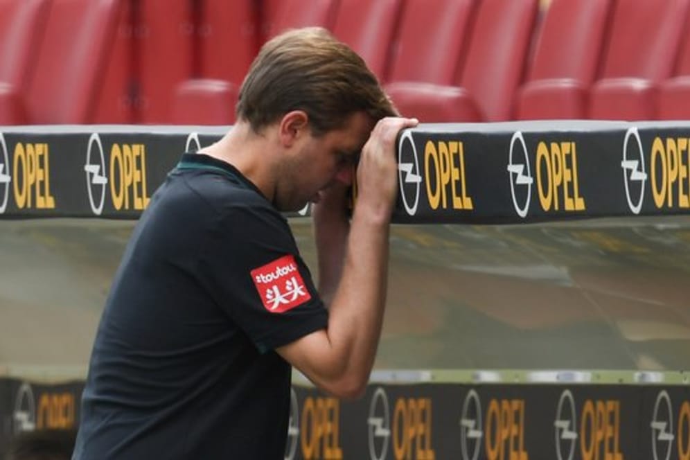 Bremens Cheftrainer Florian Kohfeldt zeigt sich nach der Niederlage in Mainz enttäuscht.