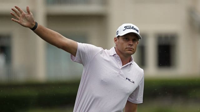 US-Golfprofi Nick Watney wurde positiv auf das Coronavirus getestet. US-Golfprofi Nick Watney wurde positiv auf das Coronavirus getestet.