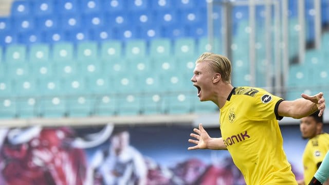 Erling Haaland erzielte beide Treffer der Dortmunder in Leipzig. Erling Haaland erzielte beide Treffer der Dortmunder in Leipzig.