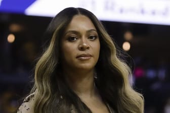 Beyoncé hat sich in der Debatte über Rassismus und Polizeigewalt mit einer positiven Botschaft zu Wort gemeldet.