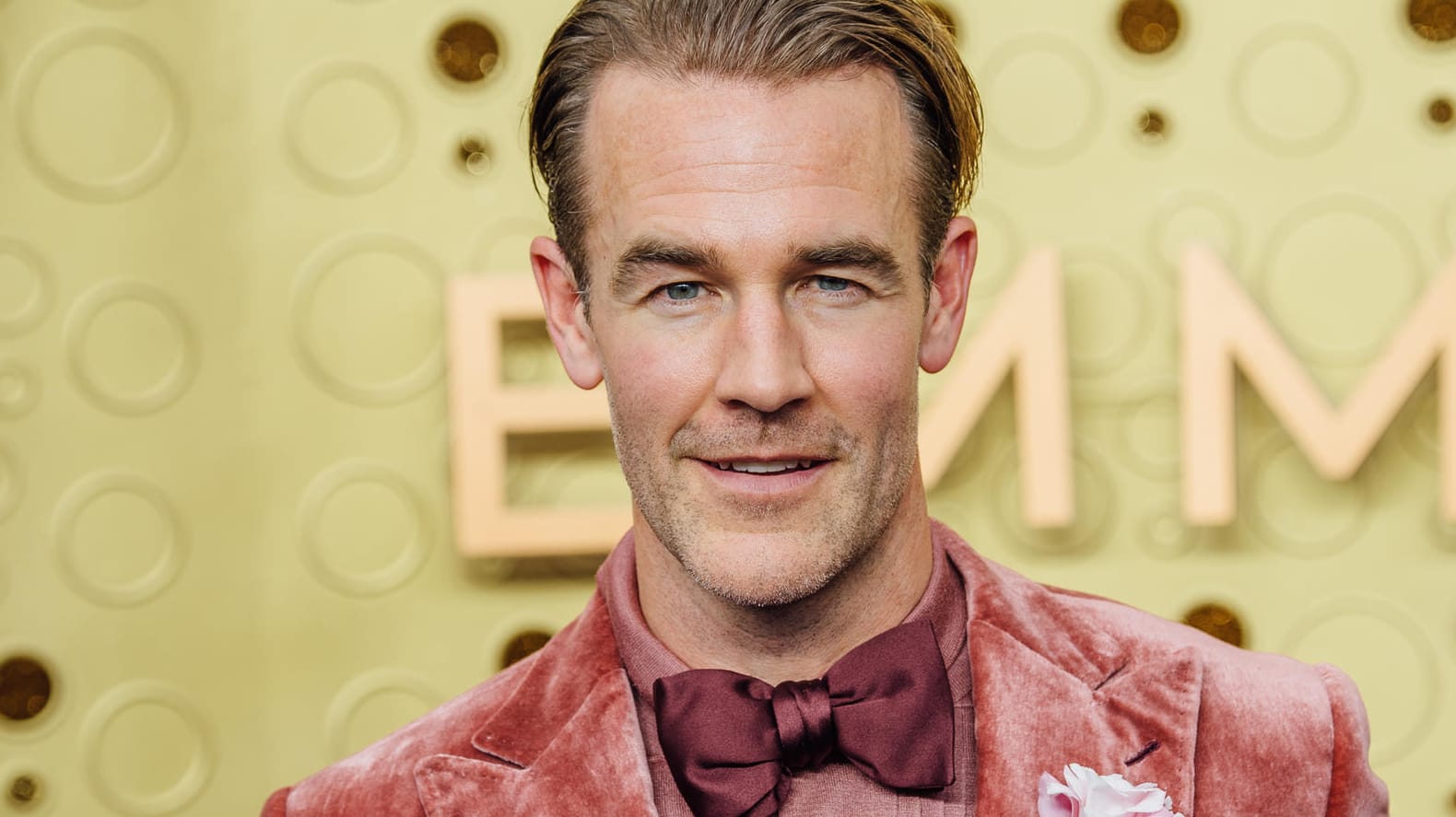 James Van Der Beek: Er und seine Frau haben erneut ein Kind verloren.