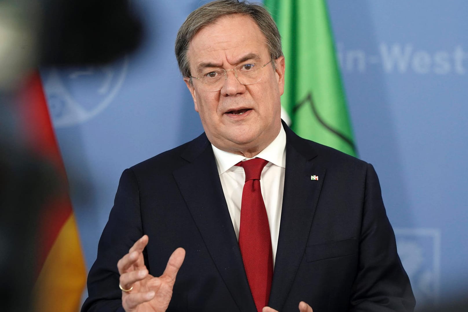 Brennpunkt Gütersloh: NRW-Ministerpräsident Armin Laschet äußert sich zu den aktuellen Entwicklungen.