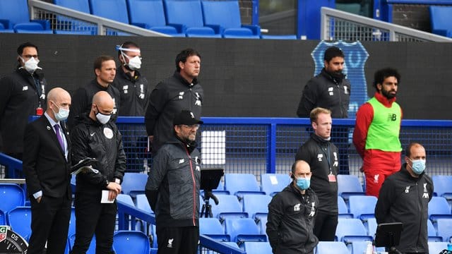 Trainer Jürgen Klopp kam mit dem FC Liverpool nicht über ein 0:0 beim FC Everton hinaus. Trainer Jürgen Klopp kam mit dem FC Liverpool nicht über ein 0:0 beim FC Everton hinaus.