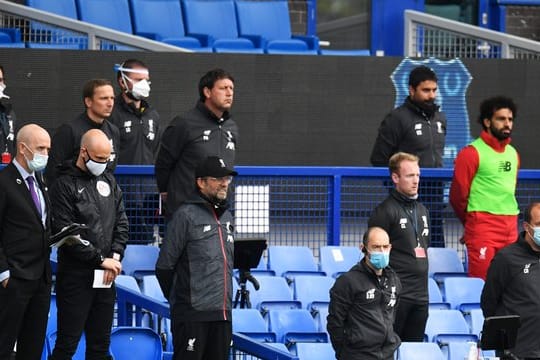 Trainer Jürgen Klopp kam mit dem FC Liverpool nicht über ein 0:0 beim FC Everton hinaus.
