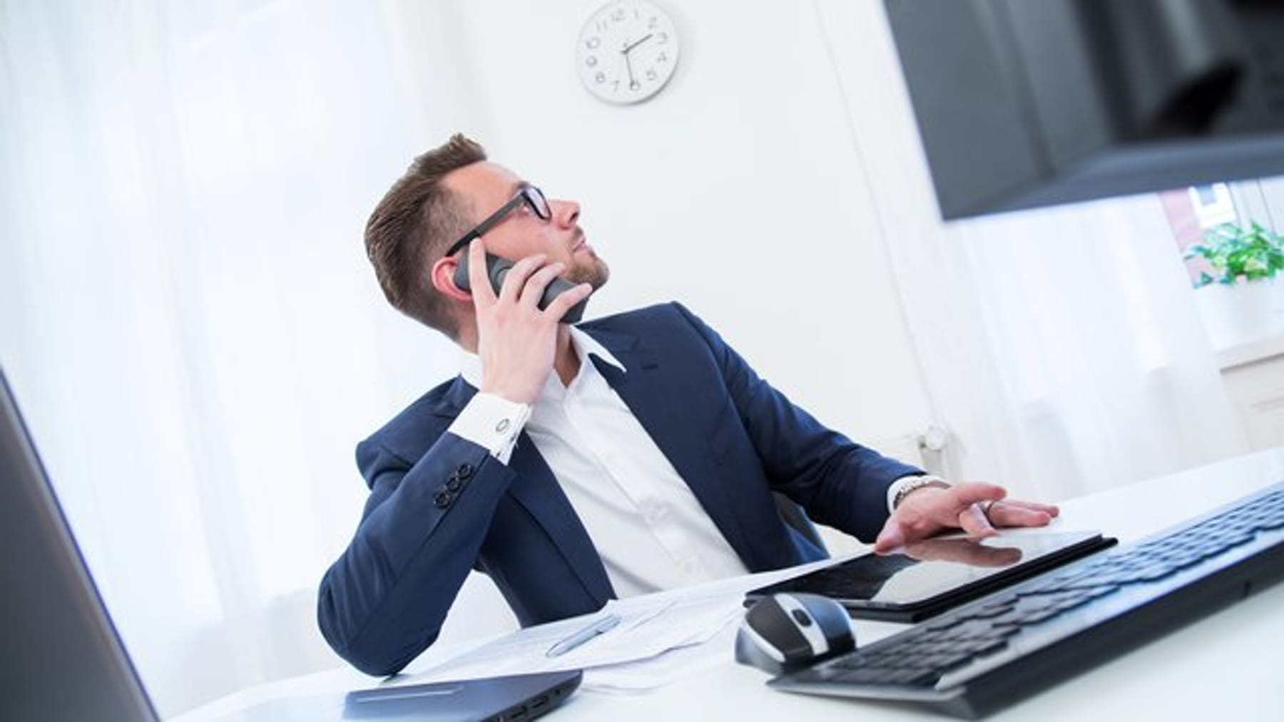 Fragen aus dem Arbeitsrecht Kann der Arbeitgeber die Arbeitszeiten verschieben?