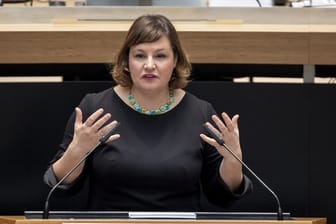 Antje Kapek, Fraktionsvorsitzende von Bündnis 90/Die Grünen im Abgeordnetenhaus von Berlin: Sie fordert eine Umbenennung der Berliner Mohrenstraße.