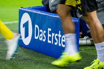 Fußball-Höhepunkte werden weiter bei ARD und ZDF gezeigt.