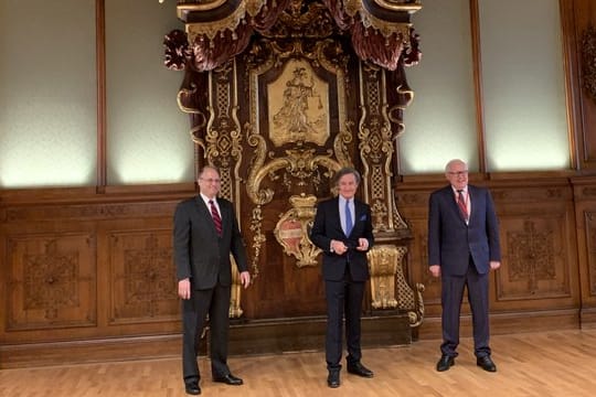 Billingslea (l-r), Launsky-Tieffenthal und Sergej Rjabkow in Wien.