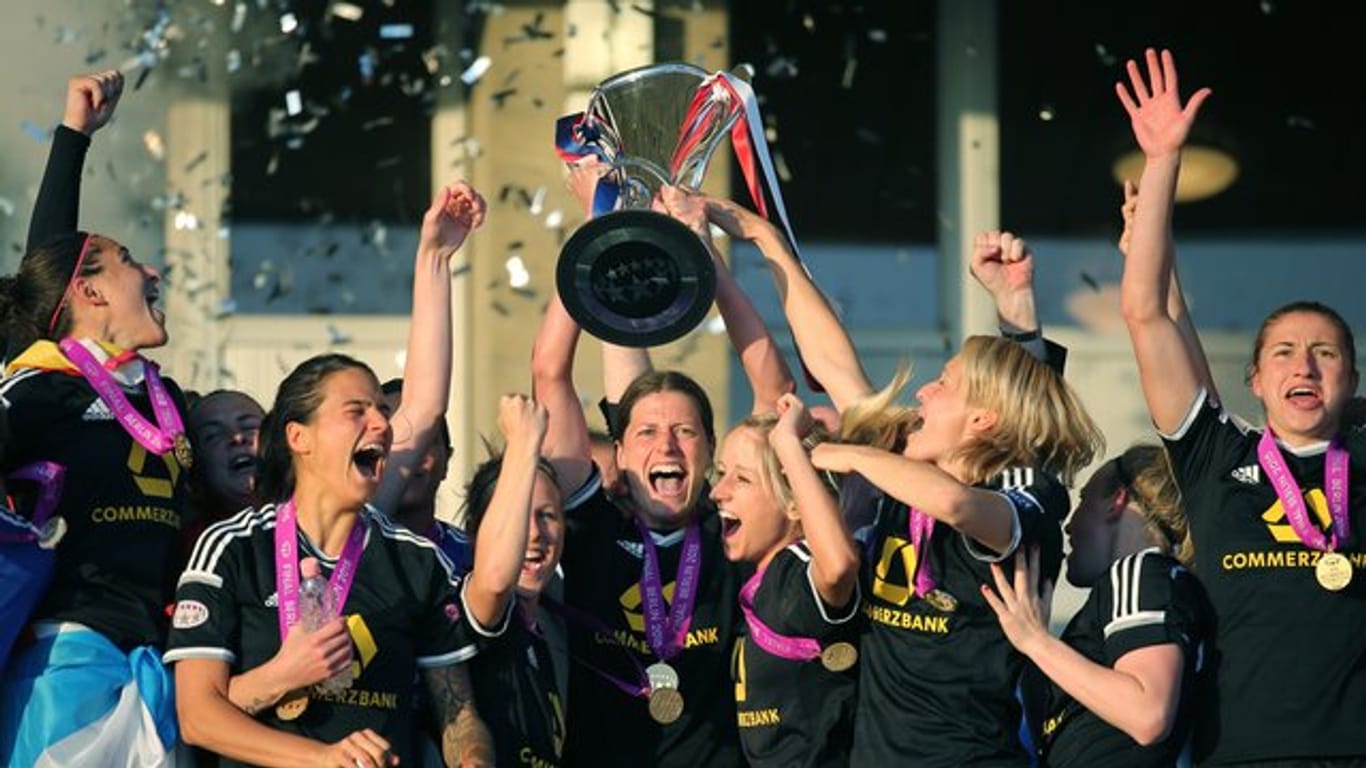 Unter neuem Namen wollen die Frankfurter Fußball-Frauen an alte Erfolge anknüpfen.