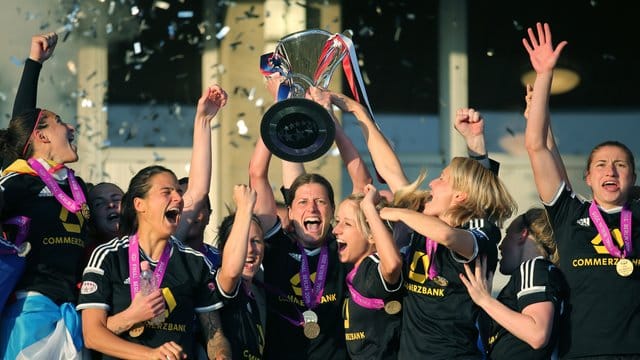 Unter neuem Namen wollen die Frankfurter Fußball-Frauen an alte Erfolge anknüpfen.