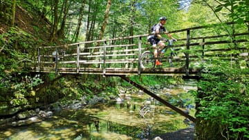 Aktivurlaub: Die Hochebene von Gorski kotar im Nordwesten Kroatiens ist eines der letzten Wildnis-Gebiete Europas. Auch spezielle Routen für Radfahrer gibt es hier.