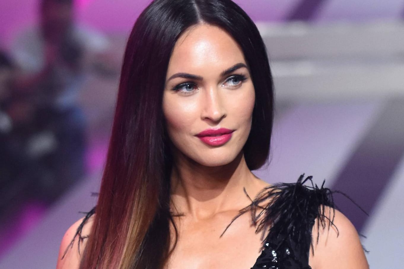 Megan Fox: Die Schauspielerin hat sich über Instagram in eine Diskussion unter Fans eingeschaltet.