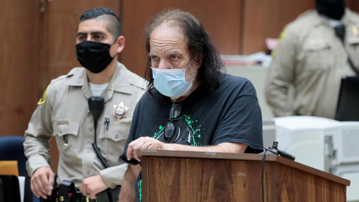Ron Jeremy: Der Pornodarsteller bei seiner Gerichtsverhandlung in Los Angeles.
