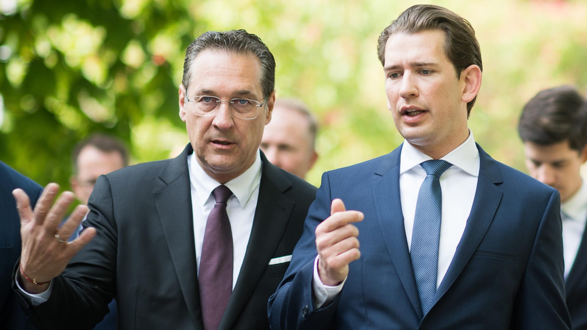 Österreich: Kanzler Kurz wird am Mittwoch vor dem Ibiza-Untersuchungsausschuss befragt. Es sind bereits Chatverläufe mit Strache (l.) durchgesickert. Österreich: Kanzler Kurz wird am Mittwoch vor dem Ibiza-Untersuchungsausschuss befragt. Es sind bereits Chatverläufe mit Strache (l.) durchgesickert.