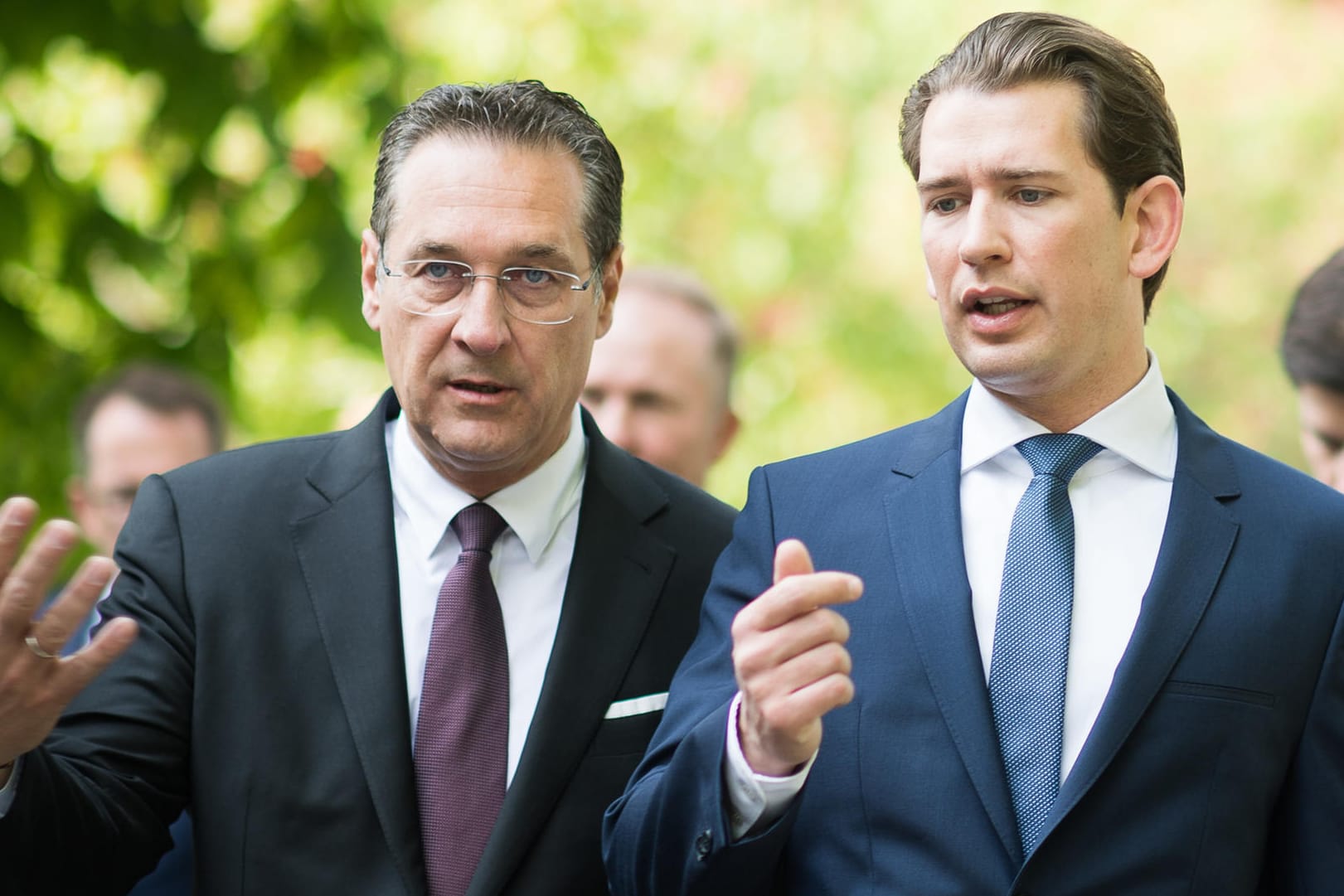 Österreich: Kanzler Kurz wird am Mittwoch vor dem Ibiza-Untersuchungsausschuss befragt. Es sind bereits Chatverläufe mit Strache (l.) durchgesickert.