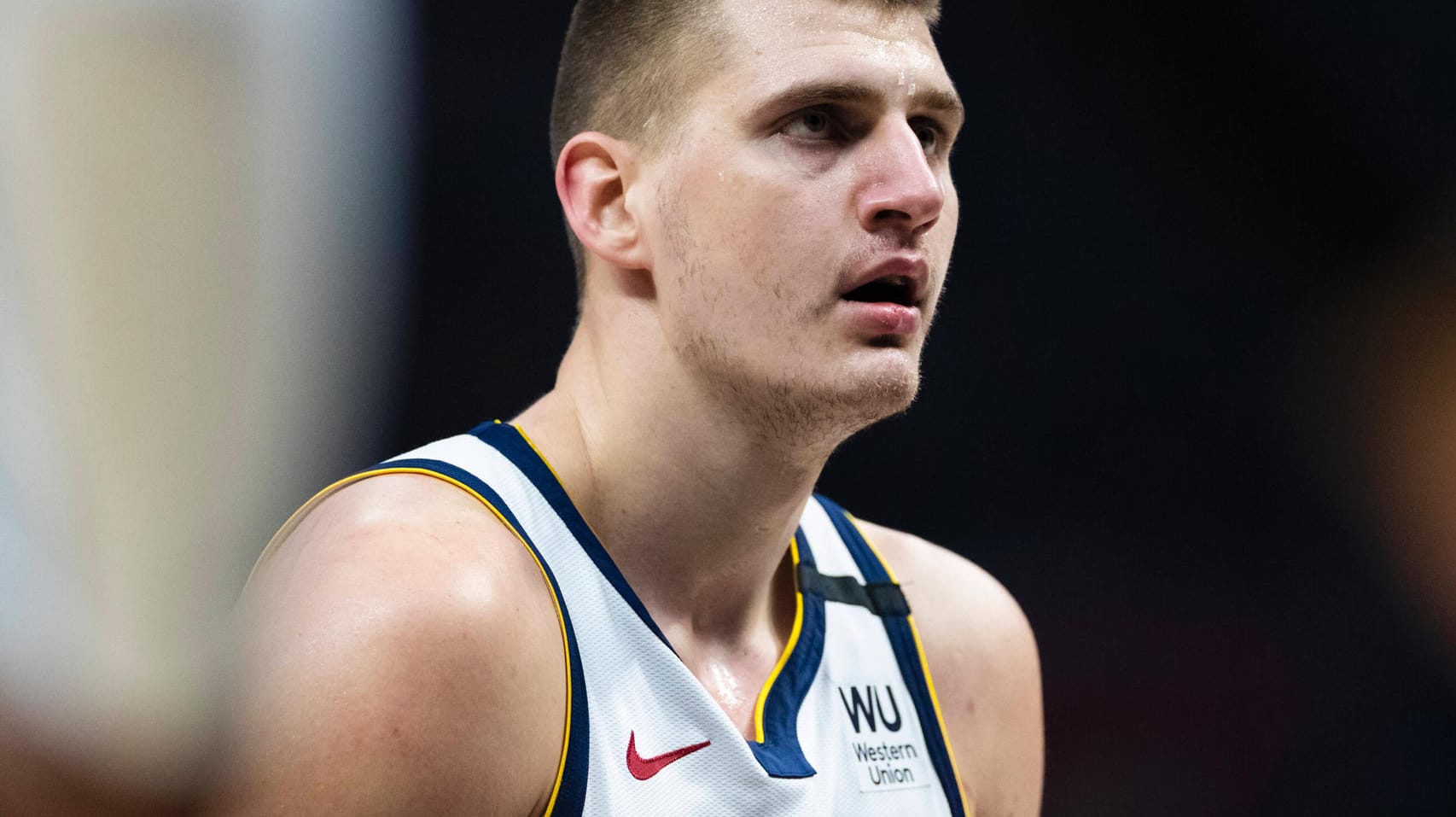 Nikola Jokic: Der NBA-Center ist positiv getestet worden.