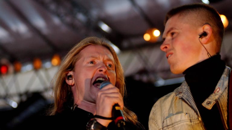Joey und Paddy Kelly: 2002 traten sie noch bei einem Benefizkonzert gemeinsam auf.